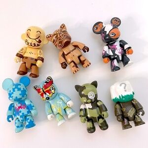 Toy2R - 7 Qee Series Mini Figurines
